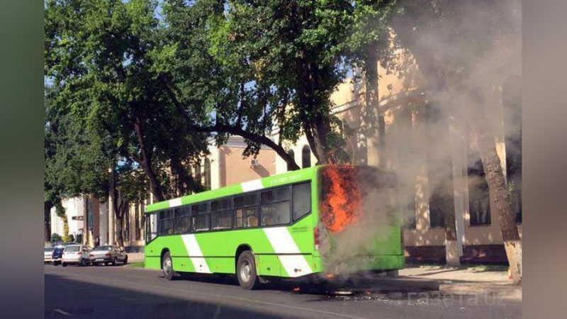 Изрображение '«ТОШШАХАРТРАНСХИЗМАТ» ОБЪЯСНИЛ ПРИЧИНУ ВОЗГОРАНИЯ АВТОБУСОВ'
