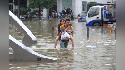 Изрображение 'Число жертв наводнений в китайской Хэнани возросло до 33'