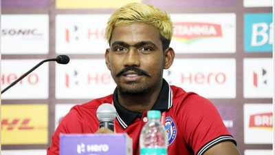 Изрображение '28-ЛЕТНИЙ ИНДИЙСКИЙ ФУТБОЛИСТ ВЫДАВАЛ СЕБЯ ЗА 16-ЛЕТНЕГО'