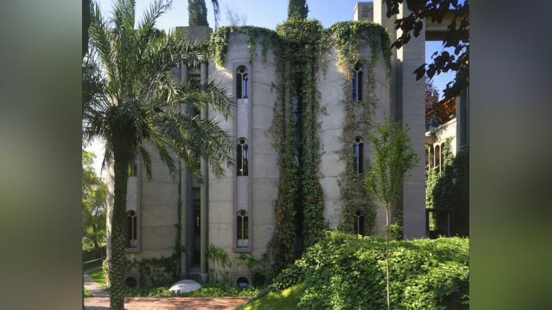 'ESKI SEMENT ZAVODINI ERKAK ZAMONAVIY VILLAGA AYLANTIRDI (FOTO)'ning rasmi