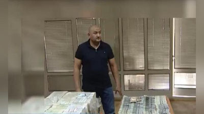 'ТОШКЕНТДА ЙИРИК ВАЛЮТАФУРУШ 424 МЛН СЎМ БИЛАН ҚЎЛГА ТУШДИ (ВИДЕО)'ning rasmi