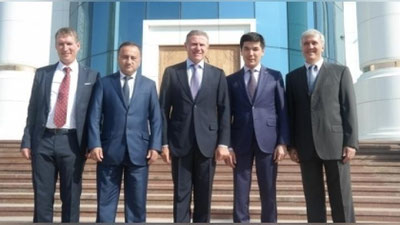 Изрображение 'СЕРГЕЙ БУБКА ПРИНЯЛ УЧАСТИЕ В ТОРЖЕСТВАХ ПО СЛУЧАЮ 100-ЛЕТИЯ ЛЕГКОЙ АТЛЕТИКИ УЗБЕКИСТАНА (ФОТО)'