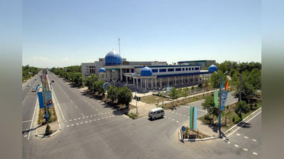 '​СИРДАРЁДА 32 ОИЛАГА МЎЛЖАЛЛАНГАН 2 ҚАВАТЛИ ИККИТА УЙ ФОЙДАЛАНИШГА ТОПШИРИЛДИ'ning rasmi