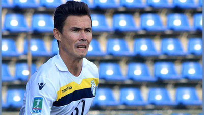 'Aziz Ibragimov Eronning “Mashinasozi” jamoasi bilan shartnoma imzoladi 'ning rasmi