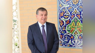 '​ШАВКАТ МИРЗИЁЕВНИНГ НАМАНГАН ВИЛОЯТИГА ТАШРИФИ ДАВОМ ЭТМОҚДА'ning rasmi