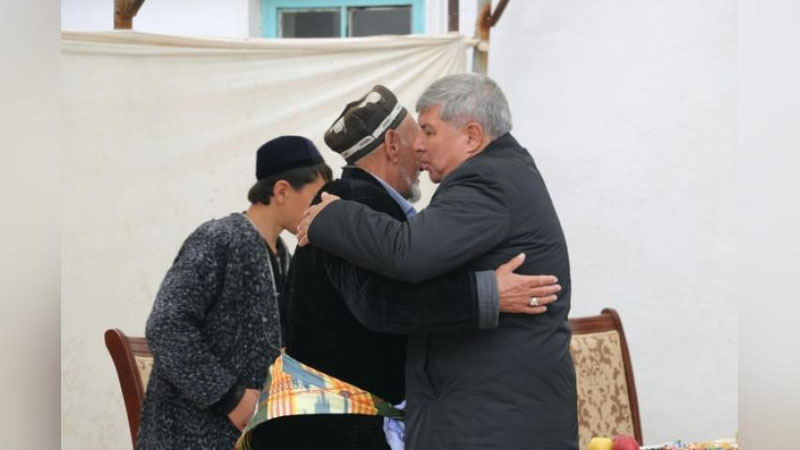 Изрображение 'ПОГИБШИХ В ДТП В КАЗАХСТАНЕ ПРОВОДИЛИ В ПОСЛЕДНИЙ ПУТЬ'