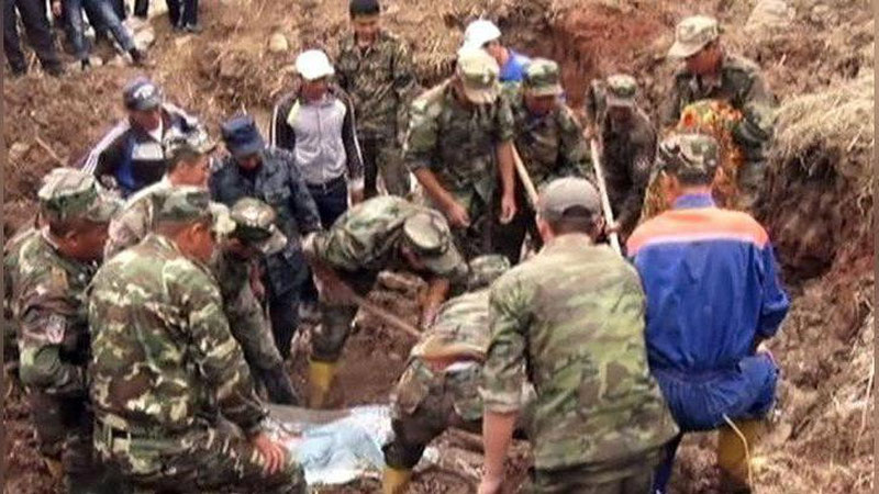'​Shavkat Mirziyoev Qirg`iziston Prezidenti Almazbek Atambaevga hamdardlik bildirdi'ning rasmi
