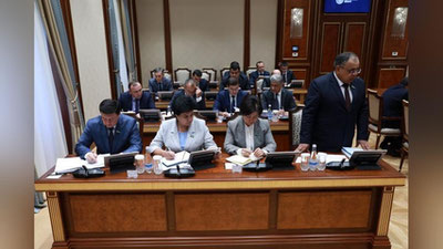 '⚡️⚡️Senatning o`ttiz ikkinchi yalpi majlisi 13 sentyabrda chaqiriladi'ning rasmi