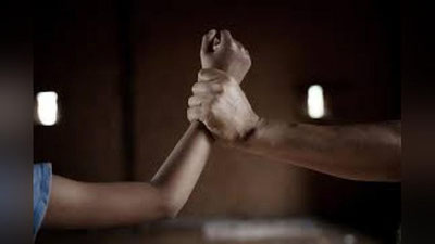 '14 yildan beri manyakning asiri bo`lgan rossiyalik ayol qochishga muvaffaq bo`ldi'ning rasmi