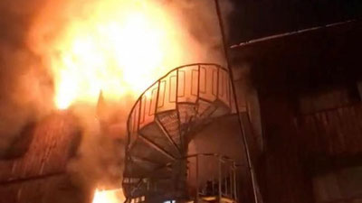 'Alp tog`laridagi kurort zonasida yong`in sodir bo`ldi 'ning rasmi