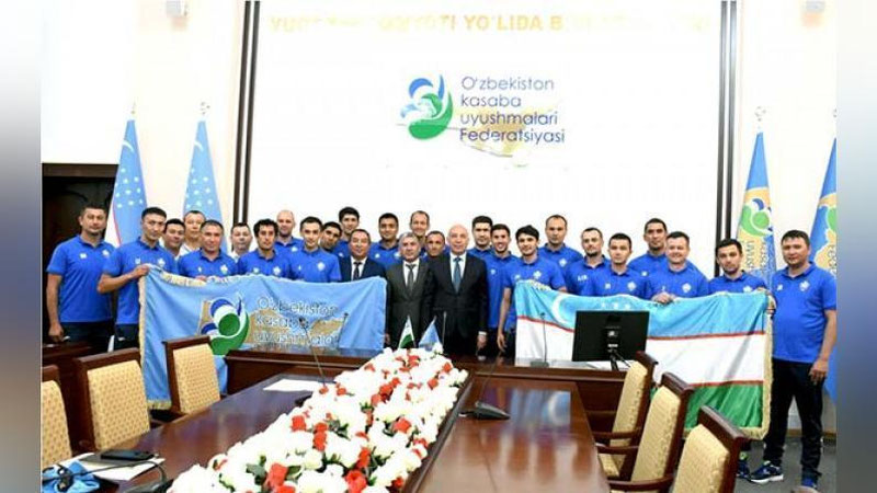 Изрображение 'НАША КОМАНДА ОТПРАВИЛАCЬ НА ЧЕМПИОНАТ МИРА ПО ФУТБОЛУ СРЕДИ ВРАЧЕЙ'