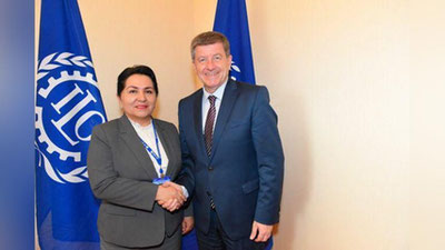 'Bosh vazir o`rinbosari Xalqaro mehnat tashkilotining Bosh direktori bilan uchrashdi'ning rasmi