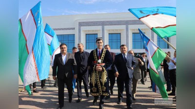 'Boks bo`yicha Jahon chempionati kumush medali sohibi Dilshodbek Ro`zmetovga “Spark” avtomobili sovg`a qilindi'ning rasmi