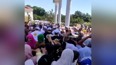 Изрображение 'В Узбекистане запретили массовые мероприятия с бесплатной раздачей товаров'