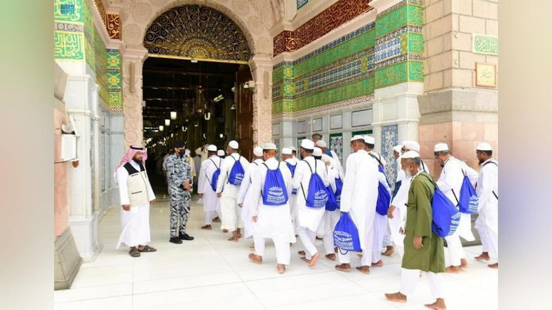 'Saudiya Arabistonida Haj ziyoratini ruxsatnomasiz bajarishga uringan 17 mingdan ortiq kishi hibsga olindi'ning rasmi