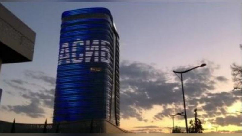 Изрображение 'На отеле Hilton в Ташкенте появились слова благодарности врачам (видео)'