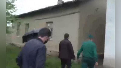 Изрображение 'В Булунгуре мужчина до смерти избил сестру за взятые в долг деньги (видео)'