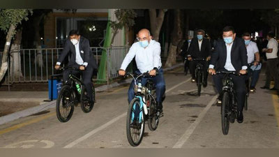 Изрображение 'Хокимам и руководителям госорганов рекомендовали раз в неделю отказаться от служебного авто'