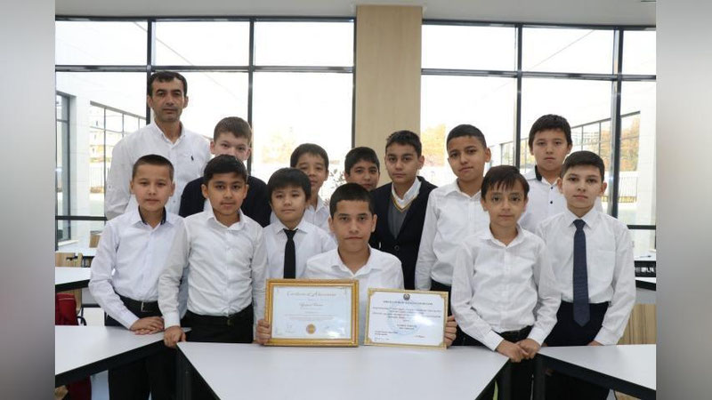 'Prezident maktabi o`quvchilari ilk oltin medalni qo`lga kiritdi'ning rasmi