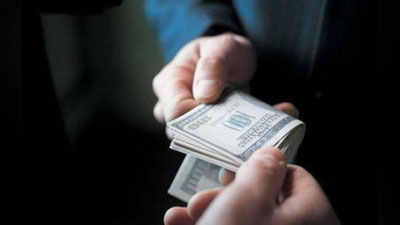 'Ta`magir olgan pullarini qaytardi'ning rasmi