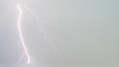 Изрображение 'В связи с дождем и градом в аэропорту "Самарканд" введены ограничения'