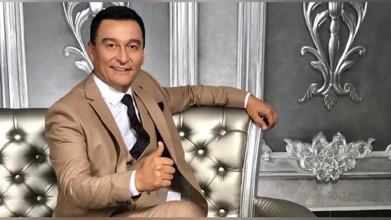 'Sobirjon Mo`minov Nyu-Yorkda o`g`lidan kutilmagan qimmatbaho sovg`a oldi (foto)'ning rasmi