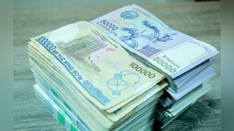 'Етти кундан сўнг янги кўринишдаги 50 000 ва 100 000 сўмлик пуллар муомалага чиқарилади'ning rasmi