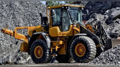 Изрображение 'Узбекистанец погиб в Санкт-Петербурге, угодив под трактор'