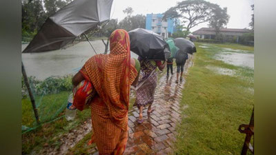 'Siklon tufayli Bangladeshda odamlar evakuasiya qilindi'ning rasmi