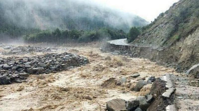 'Тожикистонда сел оқибатида икки киши ҳалок бўлди'ning rasmi