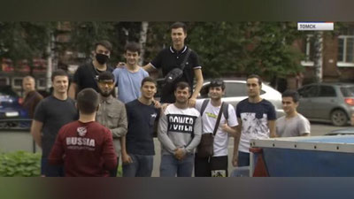 Изрображение 'Узбекские студенты из Томска отправились на родину (видео)'