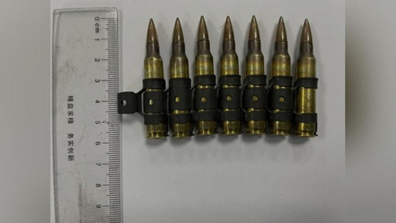 Изрображение 'В ташкентском аэропорту задержали пассажиров с патронами в сумках'