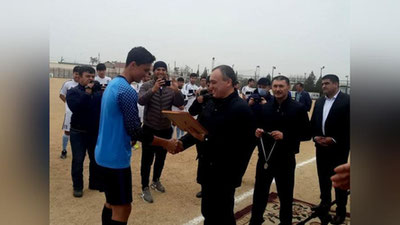'Vazir g`ijduvonlik sportchilarni taqdirladi'ning rasmi