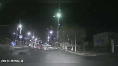 Изрображение 'В Самарканде ведется проверка по факту ДТП из-за перегородившего дорогу эвакуатора (видео)'