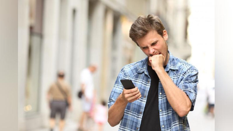 'СМАРТФОН БАТАРЕЯСИ ҚУВВАТИНИ ОШИРИШНИНГ 10 ОДДИЙ УСУЛИ'ning rasmi