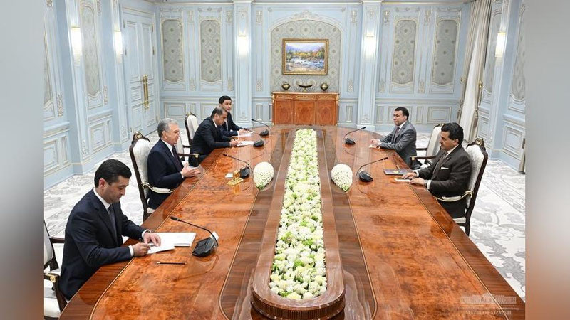 'O`zbekiston Prezidenti Qatar delegasiyasini qabul qildi'ning rasmi