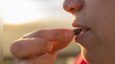 Изрображение 'ТОП-5 ПРИВЫЧЕК, КОТОРЫЕ ПОРТЯТ НАШИ ЗУБЫ'