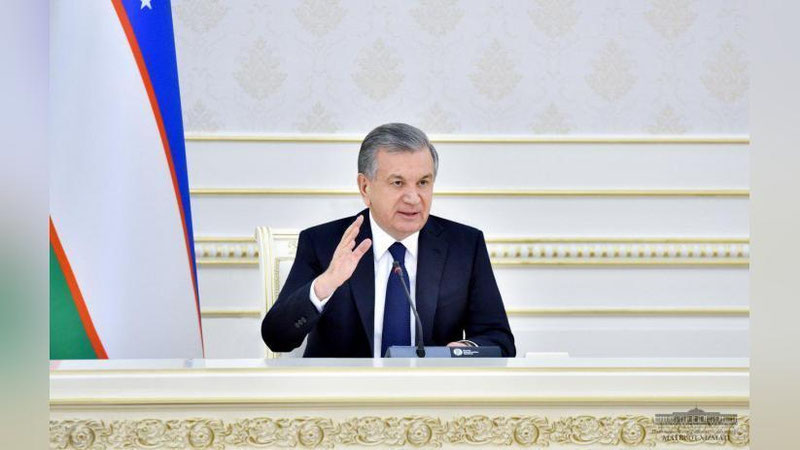 Изрображение 'Президент предложил предпринимателям помочь нуждающимся семьям'