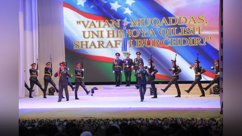 'Qoraqalpog`iston Respublikasida Vatan himoyachilari kuni bayramining yorqin lahzalari (Fotoreportaj)'ning rasmi