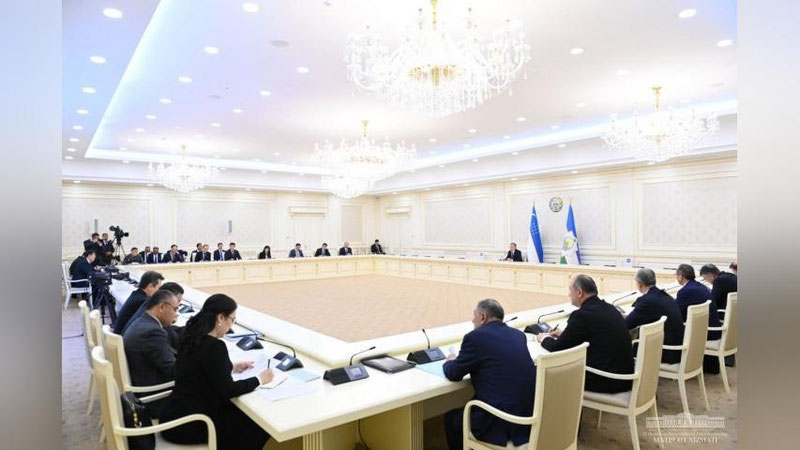 'O`tgan davrda o`qituvchilarning oylik ish haqi o`rtacha 2,5 baravar oshdi - Prezident'ning rasmi