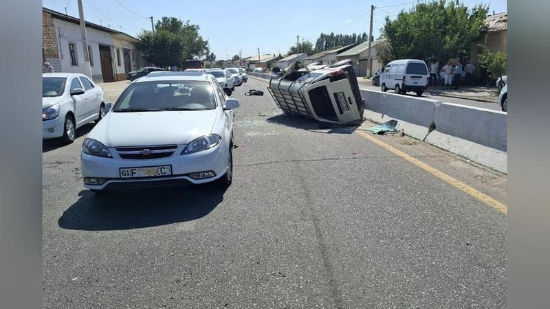 'Тошкент вилоятида содир бўлган ЙТҲда Damas ағдарилиб кетди'ning rasmi