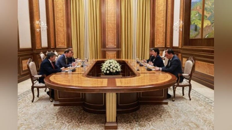 'Tanzila Narbaeva Xalqaro migrasiya tashkilotining mintaqaviy direktori bilan uchrashdi'ning rasmi