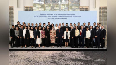 'Shavkat Mirziyoev AQShda vatandoshlar bilan uchrashdi'ning rasmi