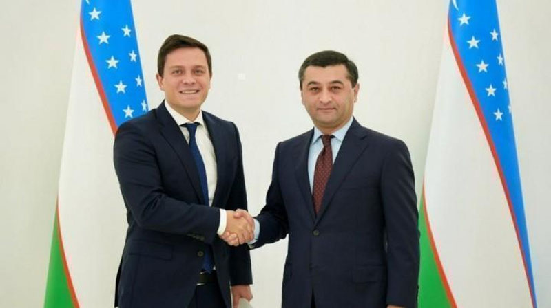 'Vengriyaning yangi elchisi Toshkentda ish boshladi'ning rasmi