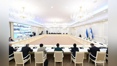 'Mahalladagi vakillarning yarim vaqti faqat “qog`oz” to`ldirish va majlislarga ketyapti - Prezident'ning rasmi