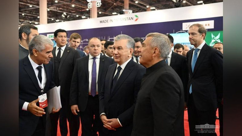 'Шавкат Мирзиёев Татаристон саноат салоҳияти кўргазмаси билан танишди'ning rasmi