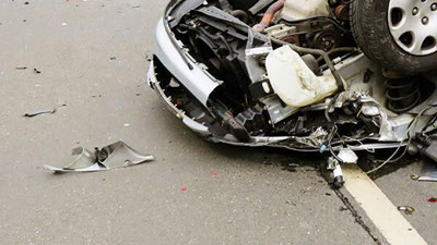 'Andijonda yuk mashinasi va 5-6 ta mashina ishtirokida daxshatli avariya sodir bo`ldi'ning rasmi