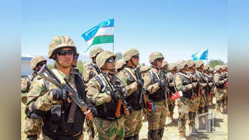 '"Довюрак жангчи": Ўзбекистон армиясида янгича фарқловчи нишон таъсис этилди'ning rasmi