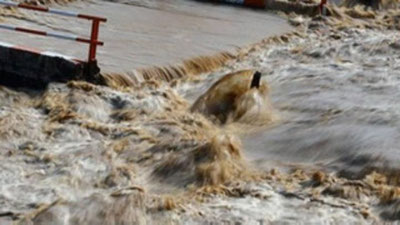 'Gidrometeorologiya markazi ogohlantiradi! 6-8 noyabr kunlari O`zbekistonning ayrim hududlarida sel-suv toshqin hodisalari yuzaga kelishi mumkin'ning rasmi