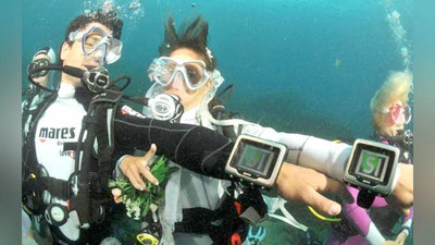 'Suv  ostidagi  yirik  marosim 'ning rasmi